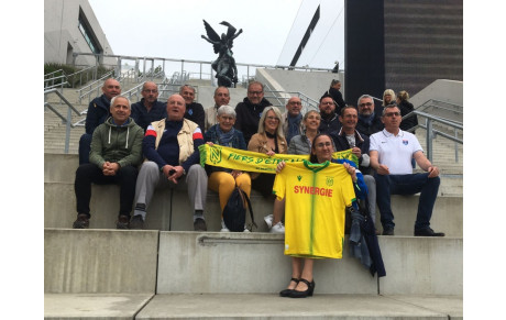 𝐃𝐨𝐦𝐢𝐧𝐢𝐪𝐮𝐞 𝐋𝐚𝐧𝐠𝐞 à 𝐥𝐚 𝐣𝐨𝐮𝐫𝐧é𝐞 𝐝𝐞𝐬 𝐛é𝐧é𝐯𝐨𝐥𝐞𝐬🔴🔵